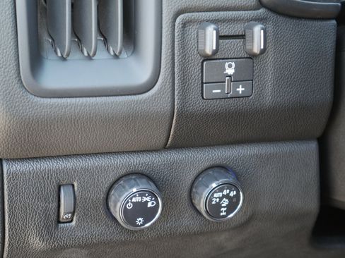 Used 2019 Chevrolet Colorado ZR2 w/ LPO, Power Package AWD/4WD image 5