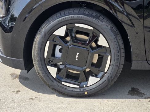 New 2026 Kia Carnival EX FWD image 8