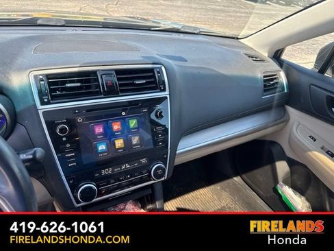 Used 2018 Subaru Outback 2.5i Premium AWD/4WD image 23