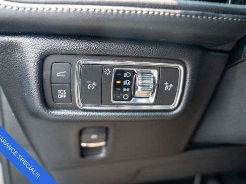 Used 2021 Lincoln Nautilus Reserve w/ Class II Trailer Tow Package image 19