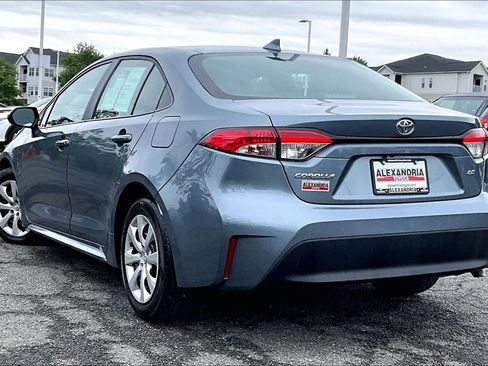 Used 2024 Toyota Corolla LE FWD image 11