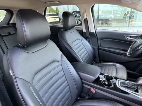 Used 2017 Ford Edge SEL w/ Equipment Group 201A image 19
