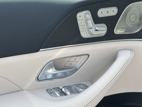 New 2026 Mercedes-Benz GLS 450 4MATIC image 12