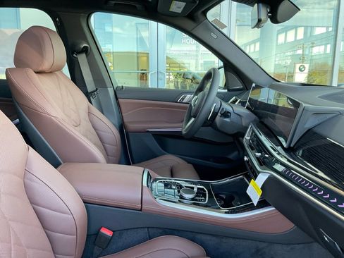 New 2026 BMW X5 xDrive40i w/ M Sport Package image 30