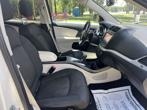 Used 2012 Dodge Journey R/T w/ Flexible Seating Group AWD/4WD image 17
