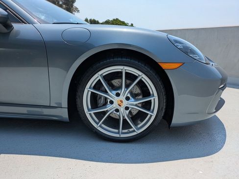 New 2025 Porsche 718 Boxster image 11