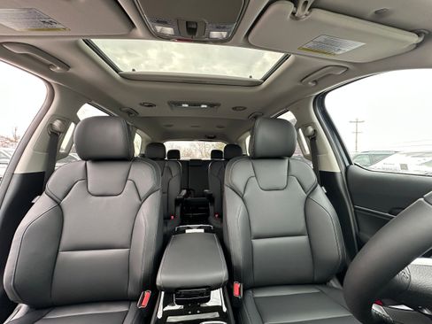 New 2025 Kia Telluride S image 36