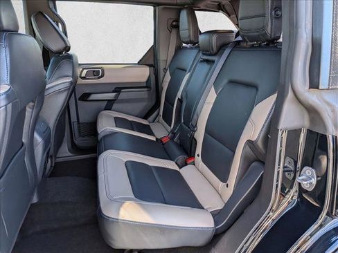 Used 2024 Ford Bronco Wildtrak image 20