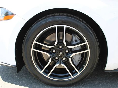Used 2022 Ford Mustang GT Premium w/ Equipment Group 401A RWD image 32