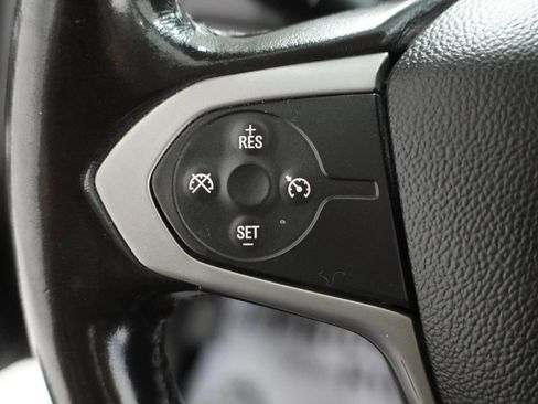 Used 2020 Chevrolet Colorado LT image 18