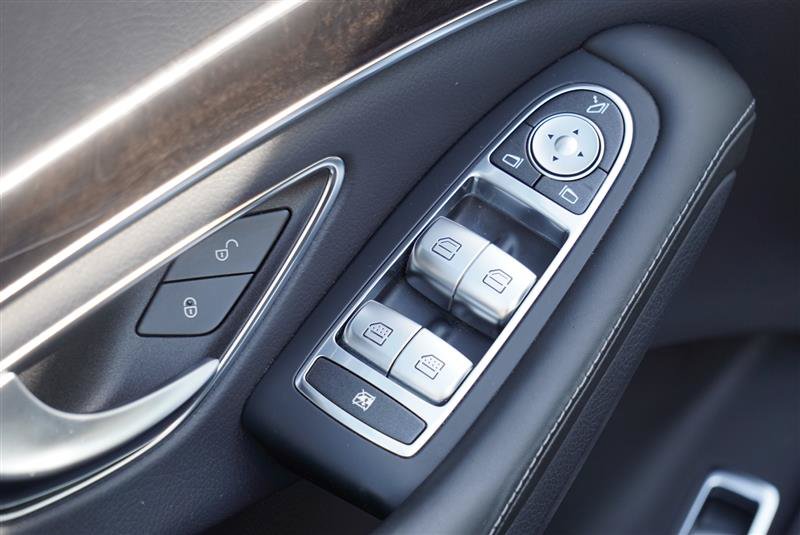 Used 2018 Mercedes-Benz S 560 4MATIC Sedan image 66