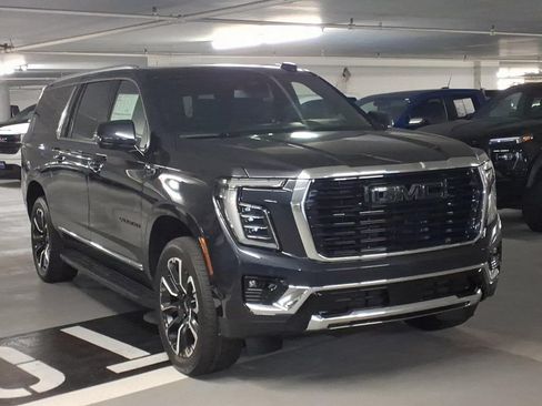 Used 2026 GMC Yukon XL Elevation RWD image 3