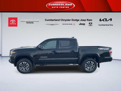 Used 2023 Toyota Tacoma TRD Sport image 5