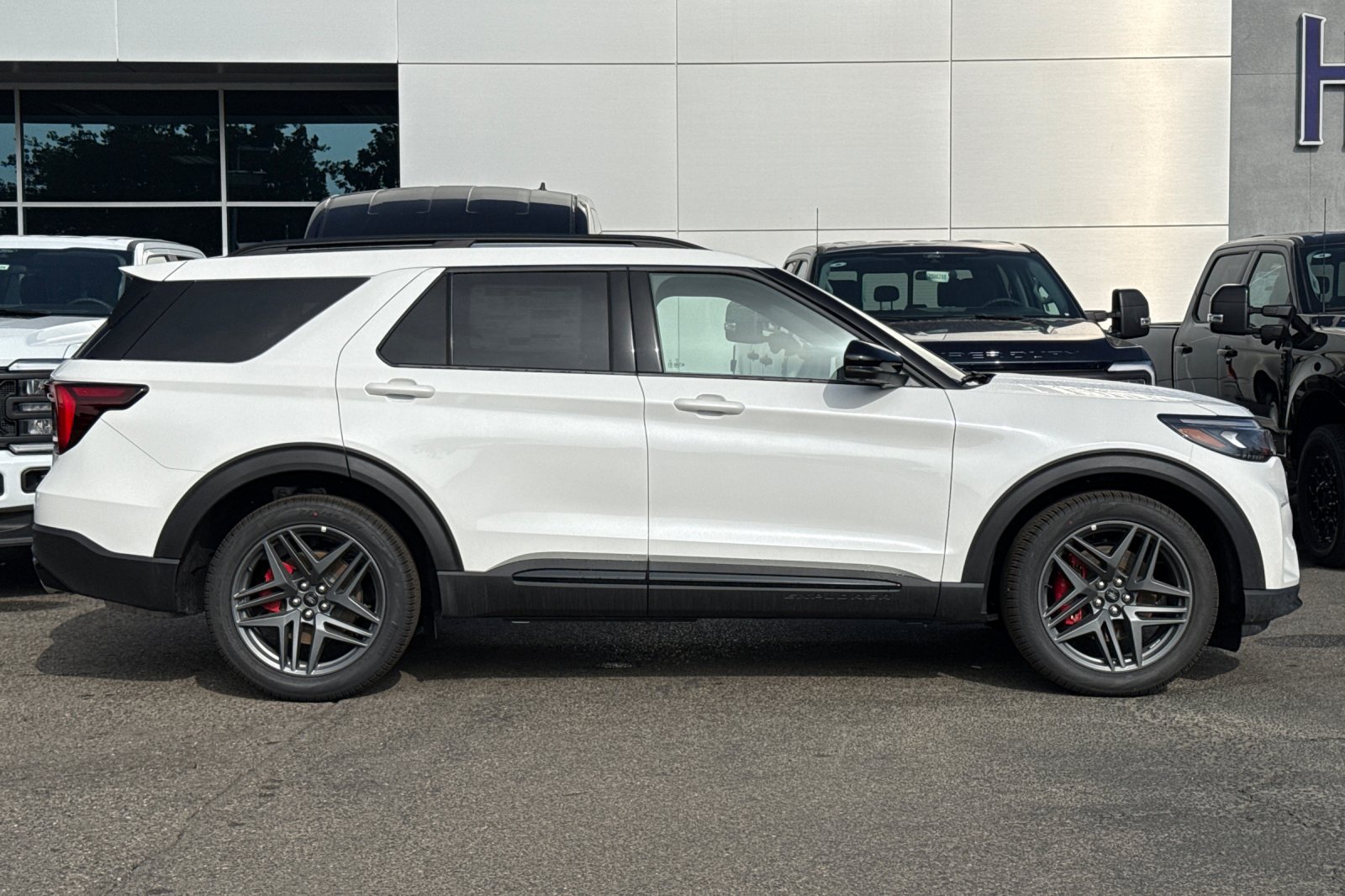 New 2026 Ford Explorer ST w/ Sun And Sound Package AWD/4WD image 3