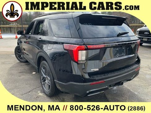 New 2026 Ford Explorer ST-Line w/ ST-Line Street Pack image 9