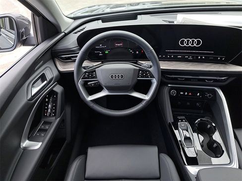 New 2025 Audi Q5 Premium Plus image 23
