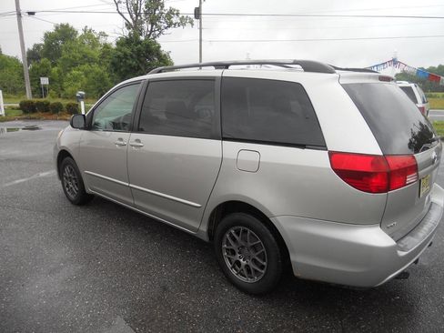Used 2005 Toyota Sienna LE FWD image 14