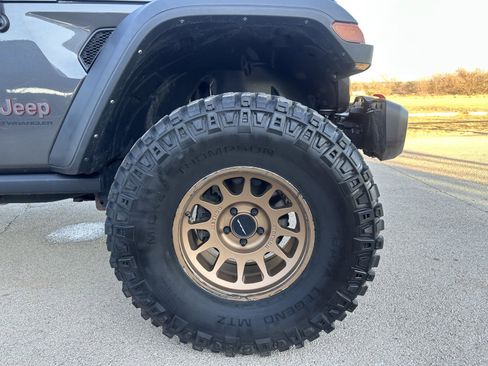 Used 2023 Jeep Wrangler Unlimited Rubicon w/ Cold Weather Group image 37