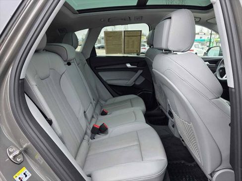 Used 2025 Audi Q5 Prestige w/ Prestige Package AWD/4WD image 12