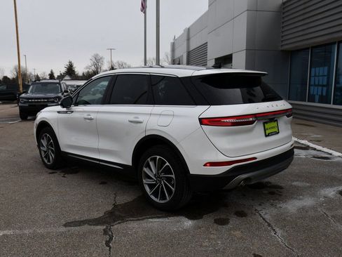 Used 2023 Lincoln Corsair AWD w/ Equipment Group 101A image 4