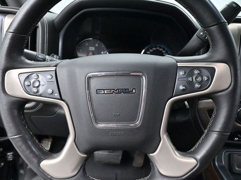 Used 2017 GMC Sierra 2500 Denali w/ Duramax Plus Package AWD/4WD image 17