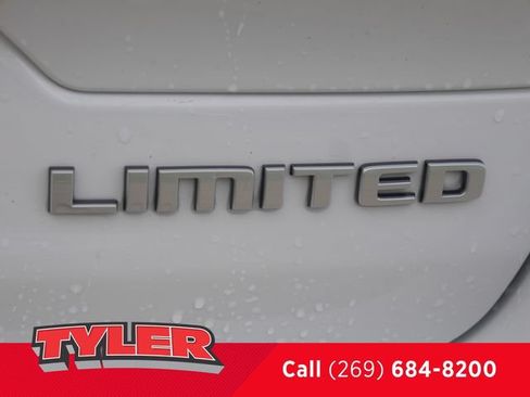 Certified 2024 Jeep Grand Cherokee Limited AWD/4WD image 14