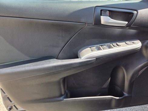 Used 2013 Toyota Camry SE FWD image 21