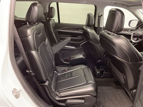 Used 2021 Jeep Grand Cherokee L Limited image 31