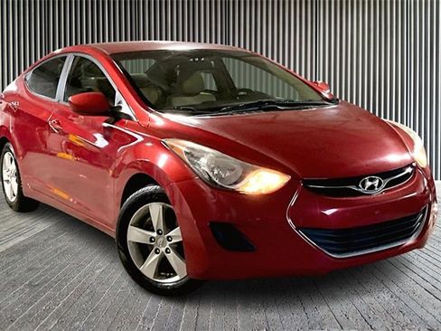 Used 2011 Hyundai Elantra GLS w/ Navigation Pkg 4 image 11