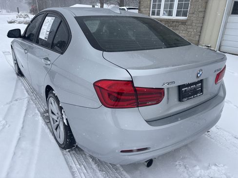 Used 2018 BMW 320i xDrive Sedan w/ Convenience Package image 8
