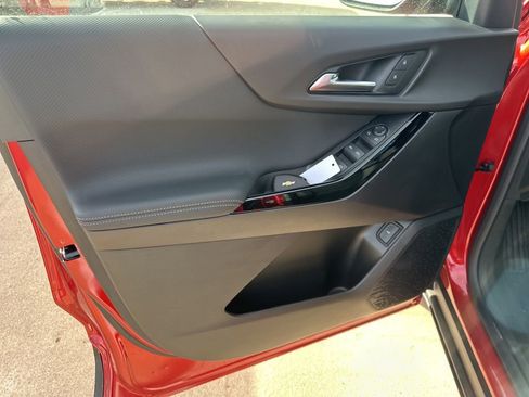 New 2026 Chevrolet Equinox LT w/ Convenience Package II image 6