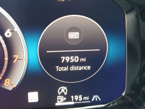 Used 2025 Volkswagen Golf image 12