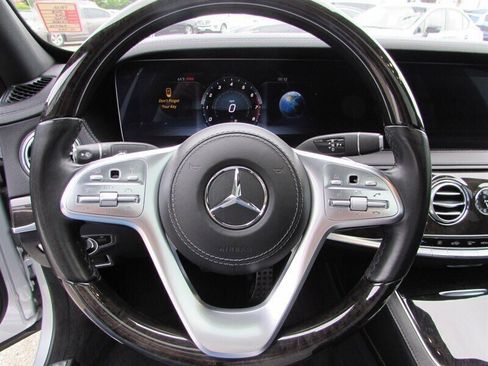 Used 2018 Mercedes-Benz S 560 Sedan image 15