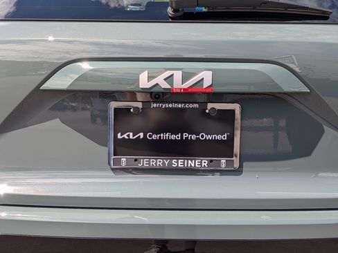 Certified 2026 Kia Niro FWD image 12