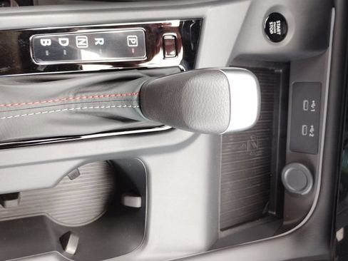 New 2026 Nissan Sentra SR w/ Floor Mat Package FWD image 10