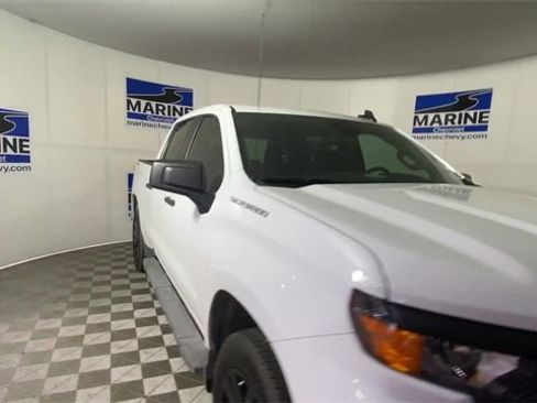 Used 2024 Chevrolet Silverado 1500 Custom image 4