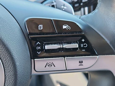 Used 2024 Hyundai Tucson Limited image 26