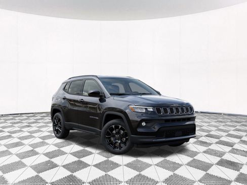 New 2026 Jeep Compass Latitude image 8