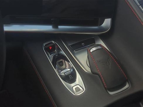 Used 2021 Chevrolet Corvette 1LT image 21