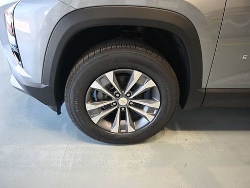 New 2026 Chevrolet Equinox LT w/ Safety and Technology Package FWD image 28