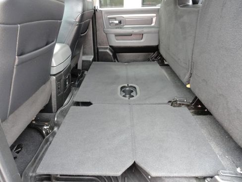 Used 2019 RAM 1500 Lone Star AWD/4WD image 13