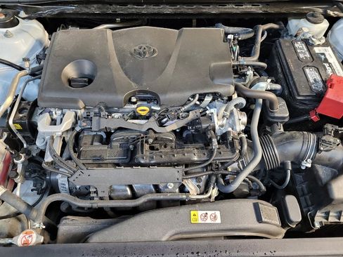 Used 2021 Toyota Camry SE image 30