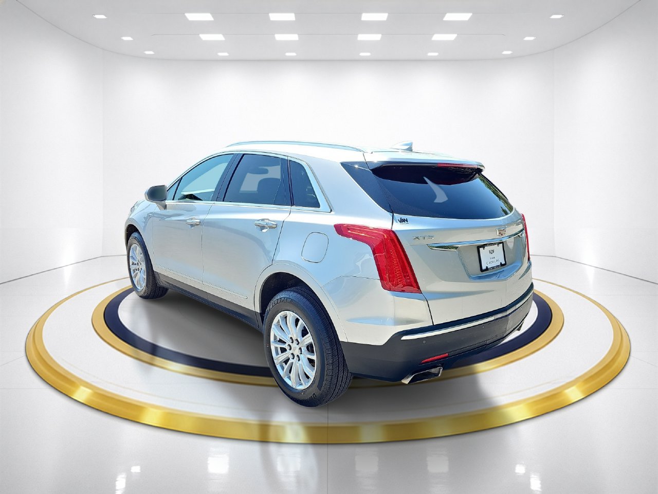 Used 2017 Cadillac XT5 FWD image 7