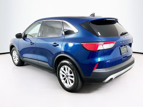 Used 2020 Ford Escape SE image 5