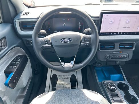 Used 2025 Ford Maverick XLT w/ XLT Luxury Package AWD/4WD image 15