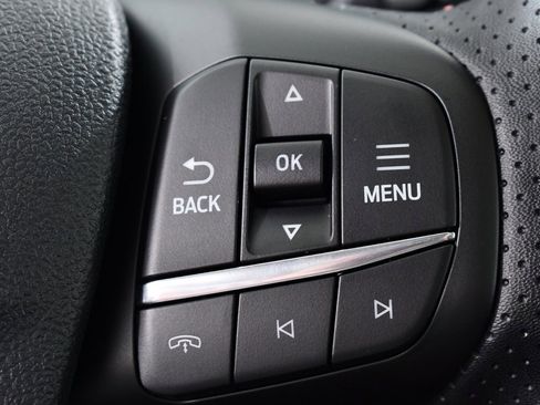 New 2025 Ford Escape ST-Line w/ Cold Weather Package image 33