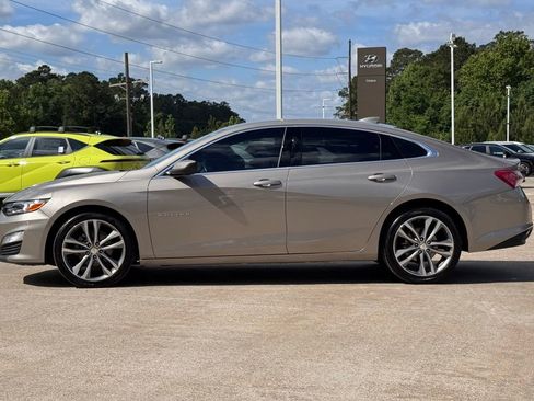 Used 2024 Chevrolet Malibu LT FWD image 12