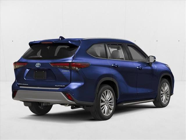 New 2026 Toyota Highlander Platinum AWD/4WD image 2
