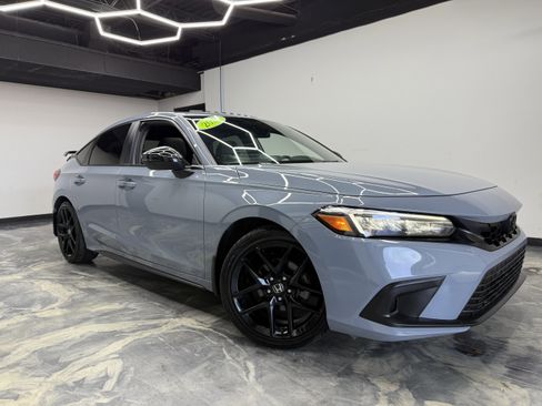 Used 2024 Honda Civic Sport Touring image 7