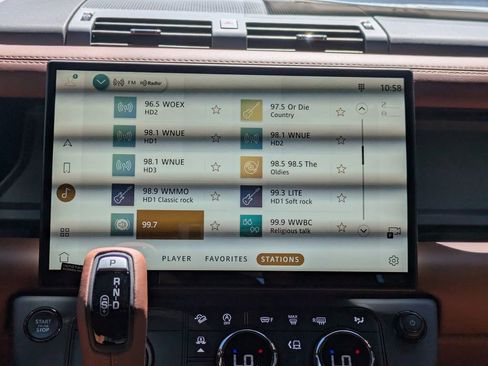 New 2026 Land Rover Defender 110 OCTA AWD/4WD image 19